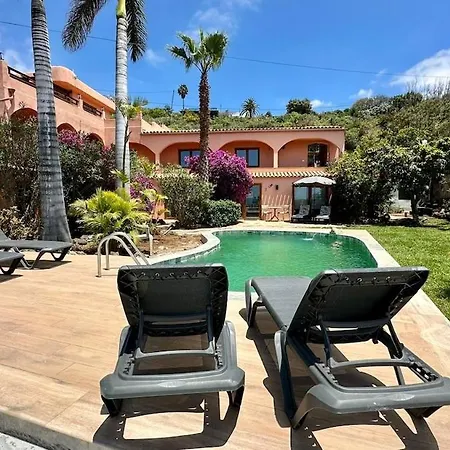 Great Views & Heated Pool - El Perenquen 2 דירה *