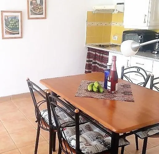 Great Views & Heated Pool - El Perenquen 2 *