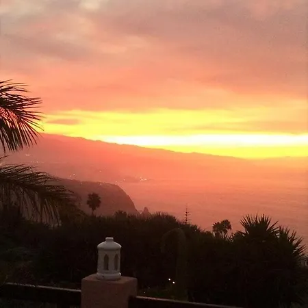 Great Views & Heated Pool - El Perenquen 2 Apartman *